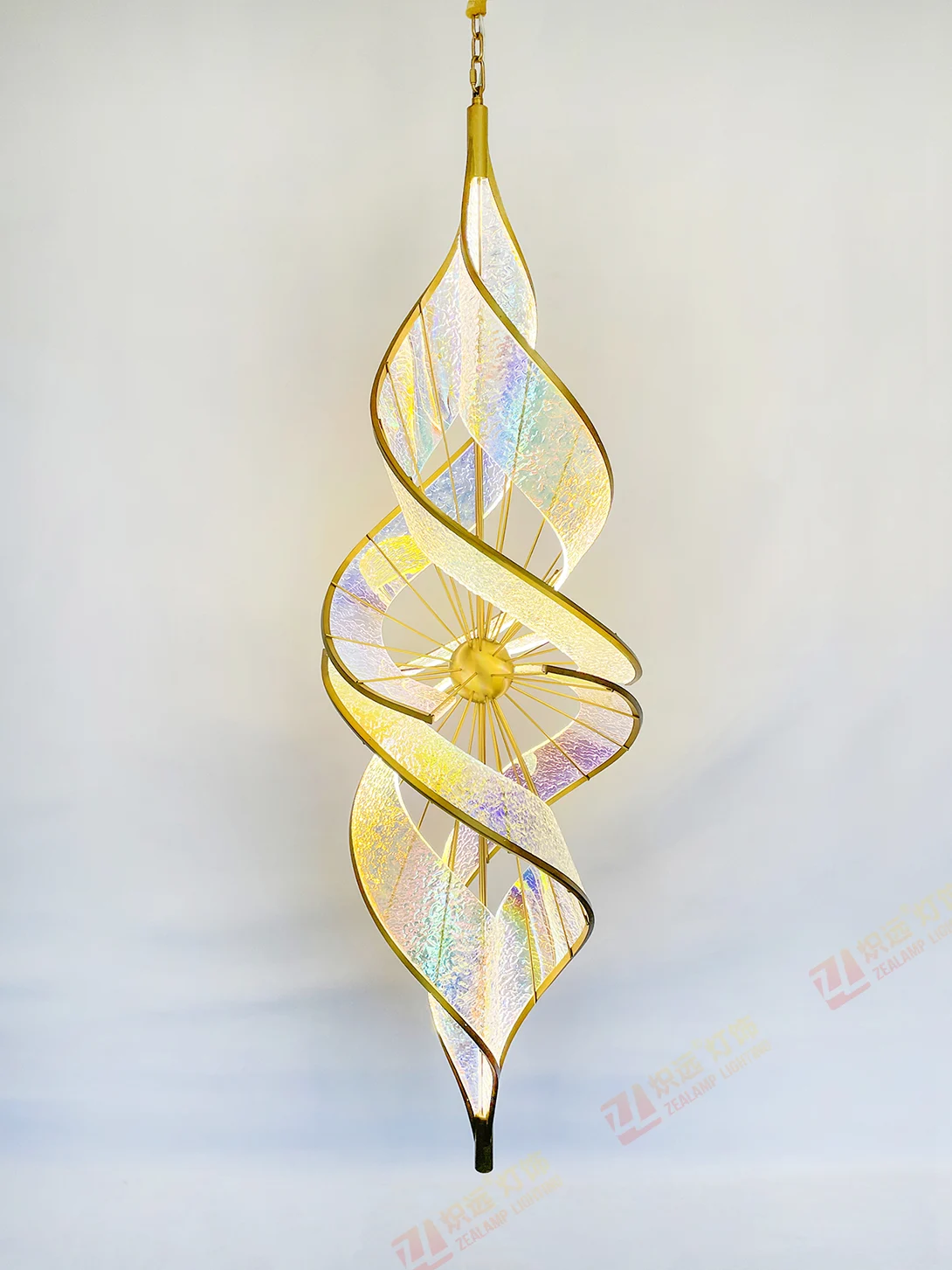 Acrylic spiral pendant light