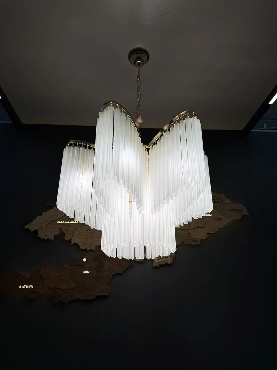 Villa living room chandelier
